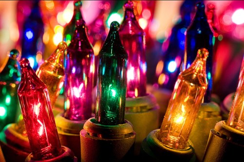 Close-Up-on-Christmas-Lights-Credit-iStock-140379651