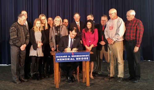 6F6075D8-39D9-46B0-84A4-BC0A434EF9EC